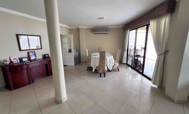 Se alquila linda casa esquinera en Vua a la Costa, Urb VÍA AL SOL, km 14,5