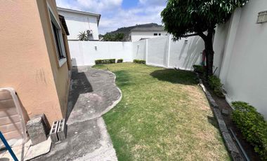 Se alquila linda casa esquinera en Vua a la Costa, Urb VÍA AL SOL, km 14,5