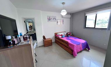 Se alquila linda casa esquinera en Vua a la Costa, Urb VÍA AL SOL, km 14,5