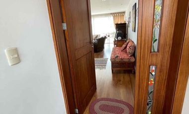 DEPARTAMENTO EN VENTA CON AMPLIA TERRAZA SECTOR QUINTA LUCRECIA