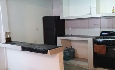 CASA CON AMPLIO TERRENO EN HUEHUETOCA