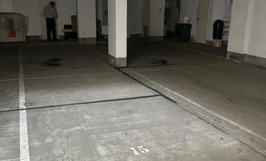 VENTA FLAT 2DO PISO URB. CC MONTERRICO A 1 CDRA AV. PRIMAVERA.CERCA 