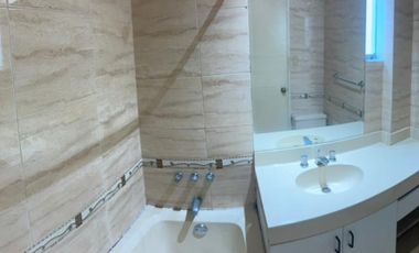 VENTA FLAT 2DO PISO URB. CC MONTERRICO A 1 CDRA AV. PRIMAVERA.CERCA 
