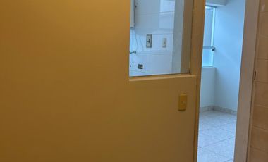 VENTA FLAT 2DO PISO URB. CC MONTERRICO A 1 CDRA AV. PRIMAVERA.CERCA 