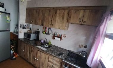 Barrio Colinas de Peralta Ramos, Chalet 4 ambientes con gran parque en venta apto crédito