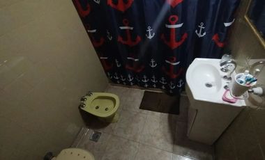 Barrio Colinas de Peralta Ramos, Chalet 4 ambientes con gran parque en venta apto crédito