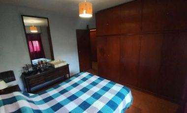 Barrio Colinas de Peralta Ramos, Chalet 4 ambientes con gran parque en venta apto crédito