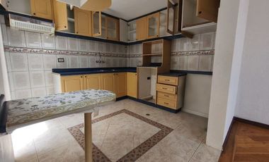 Casa en Venta de 2 Pisos en Conjunto Privado Calderón