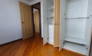 Casa en Venta de 2 Pisos en Conjunto Privado Calderón