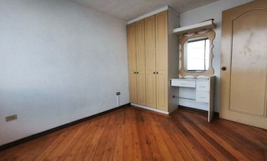 Casa en Venta de 2 Pisos en Conjunto Privado Calderón