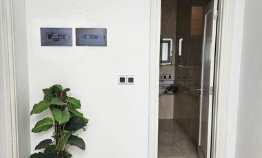 RUMAH CITRALAND  CLUSTER RAFLES GARDEN FULL FURNISH MURAH SIAP HUNI TERAWAT BERSIH