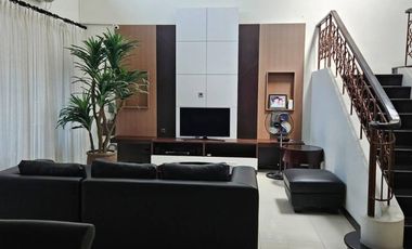 RUMAH CITRALAND  CLUSTER RAFLES GARDEN FULL FURNISH MURAH SIAP HUNI TERAWAT BERSIH