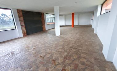 Terreno comercial en vía al Parque Nacional Cotopaxi – 2.546 m2