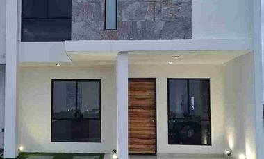 Hermosa Casa Residencial 3 habitaciones todas con baño completo