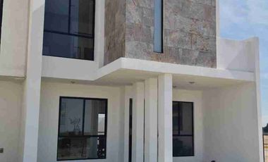 Hermosa Casa Residencial 3 habitaciones todas con baño completo