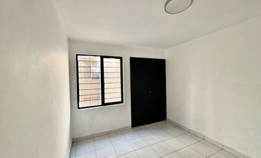 DEPARTAMENTO A MEDIA CUADRA DE LÓPEZ MATEOS (SOLO CONTADO)