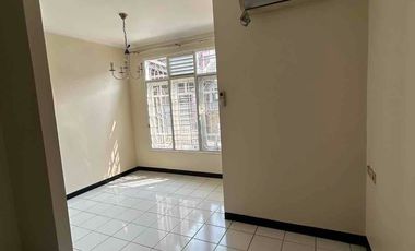 Sewa Rumah Siap Huni Baru Renov Bisa untuk Kantor Nusaloka BSD