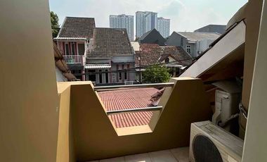 Sewa Rumah Siap Huni Baru Renov Bisa untuk Kantor Nusaloka BSD