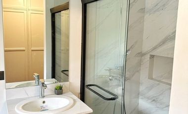 5-Bedrooms House & Lot For Rent in Valle Verde Pasig City