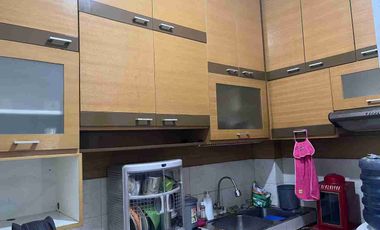 Dikontrakan Rumah 3KT 2 Lantai Depan RS Primaya di Galuhmas Karawang