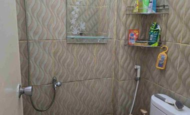 Dikontrakan Rumah 3KT 2 Lantai Depan RS Primaya di Galuhmas Karawang