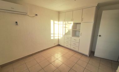 🏡 Cómoda casa en renta en privada con seguridad 24/7 – El Águila