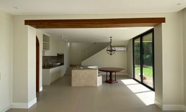 Lakeview House in Tanauan, Batangas