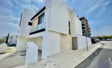 VENTA DE CASA EN CITEA, ZIBATA CON ROOF GARDEN .