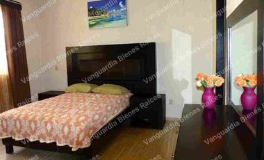 Casa amueblada en renta con recamara en planta baja. En Bucerías, Bahía de Banderas Nayarit. Cerca de la Mega Soriana