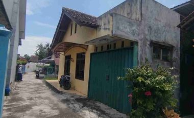 rumah hoottt deal Utara alun alun Wates