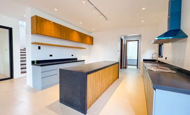 Stunning Brand New House & Lot with Roofdeck for Sale in BF Homes, Parañaque City