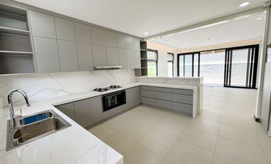 Stunning Brand New 3-Storey House and Lot for Sale in BF Homes, Parañaque City