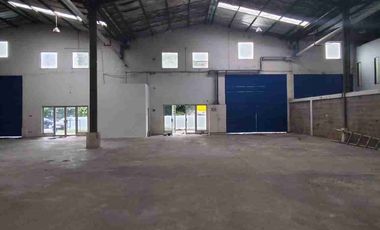 Di Sewakan gudang besar plus kantor premium taman tekno BSD