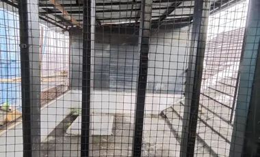 DISEWAKAN RUMAH TERAWAT SIAP HUNI DI DAERAH ARCAMANIK KOTA BANDUNG