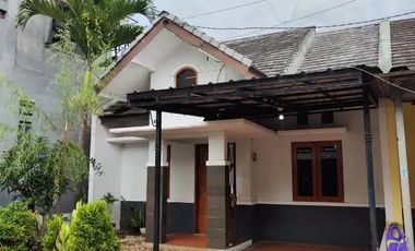 DISEWAKAN RUMAH TERAWAT SIAP HUNI DI DAERAH ARCAMANIK KOTA BANDUNG