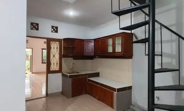 DISEWAKAN RUMAH TERAWAT SIAP HUNI DI DAERAH ARCAMANIK KOTA BANDUNG