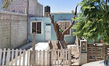 VENTA CASA: manzanos 79 37997 Fraccionamiento Lomas del Vergel, Gto