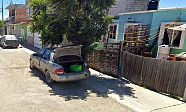 VENTA CASA: manzanos 79 37997 Fraccionamiento Lomas del Vergel, Gto