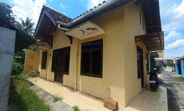 Rumah Dijual Utara Alun2 Wates