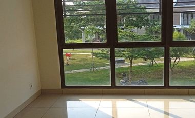 Burgundy 7 Premium Depan Taman Siap Huni CASH ONLY @Summarecon Bekasi