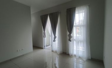 Bluebell Jalan Utama Disewakan Siap Huni ada AC Gordyn Rapih