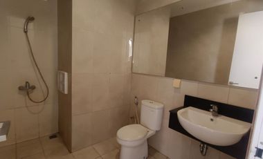 Bluebell Jalan Utama Disewakan Siap Huni ada AC Gordyn Rapih