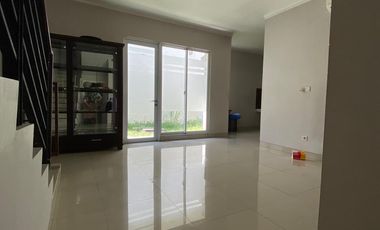 Bluebell @Summarecon Bekasi SIAP HUNI Lebar 8 Standard Semi Furnish