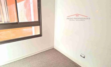 Se Vende Casa de dos pisos, a la altura de paradero 15, Villa Cumbres del Valle, comuna de La Cruz.