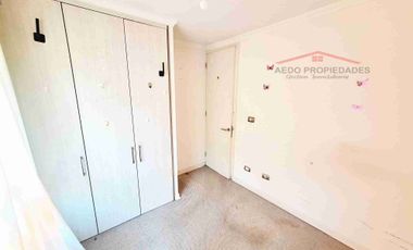 Se Vende Casa de dos pisos, a la altura de paradero 15, Villa Cumbres del Valle, comuna de La Cruz.