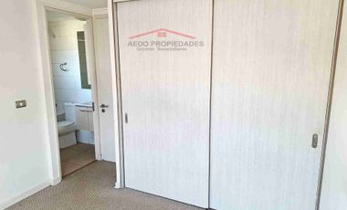 Se Vende Casa de dos pisos, a la altura de paradero 15, Villa Cumbres del Valle, comuna de La Cruz.