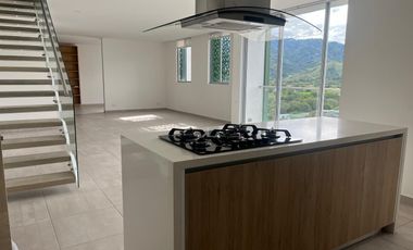 APARTAMENTO DUPLEX ARRIENDO