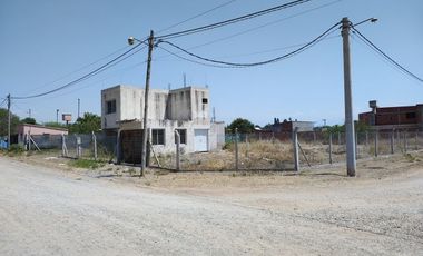 VENTA DE CASAS EN SALTA. RUTA NRO. 21 CAMINO A SAN AGUSTIN. CASA A TERMINAR, ESQUINA.