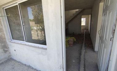 VENTA DE CASAS EN SALTA. RUTA NRO. 21 CAMINO A SAN AGUSTIN. CASA A TERMINAR, ESQUINA.