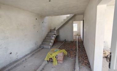 VENTA DE CASAS EN SALTA. RUTA NRO. 21 CAMINO A SAN AGUSTIN. CASA A TERMINAR, ESQUINA.
